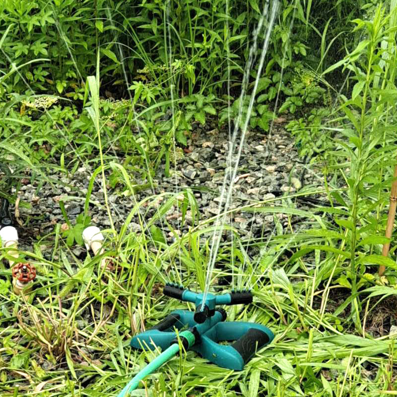 360 grados rociadores rotativos totalmente automáticos rociadores de agua para riego de vivero rociadores de tres puntas en serie sin impuestos