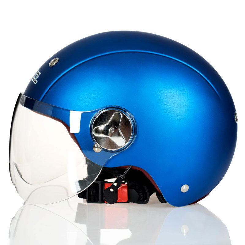 Casco de coche eléctrico mujer fábrica al por mayor verano batería coche casco ligero lindo personalidad medio casco motocicleta