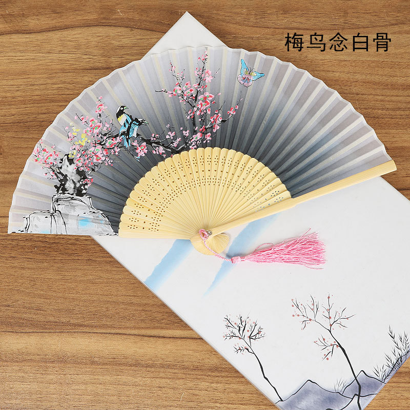 Hueso blanco Pájaro ciruela