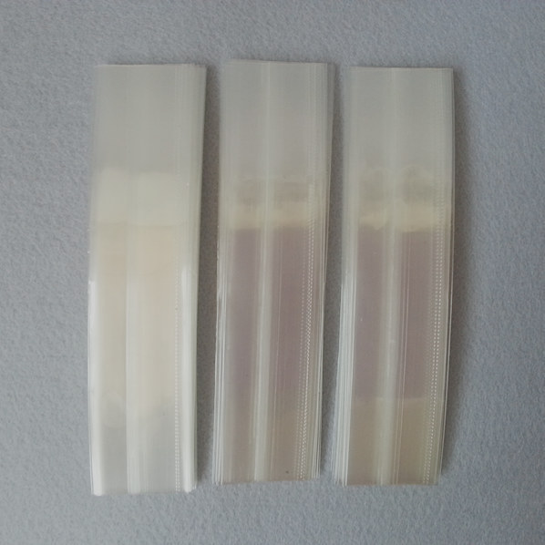 厂家供应PVC眼液眉笔专用双通收缩膜服帖放拆装放粉尘防潮收缩膜