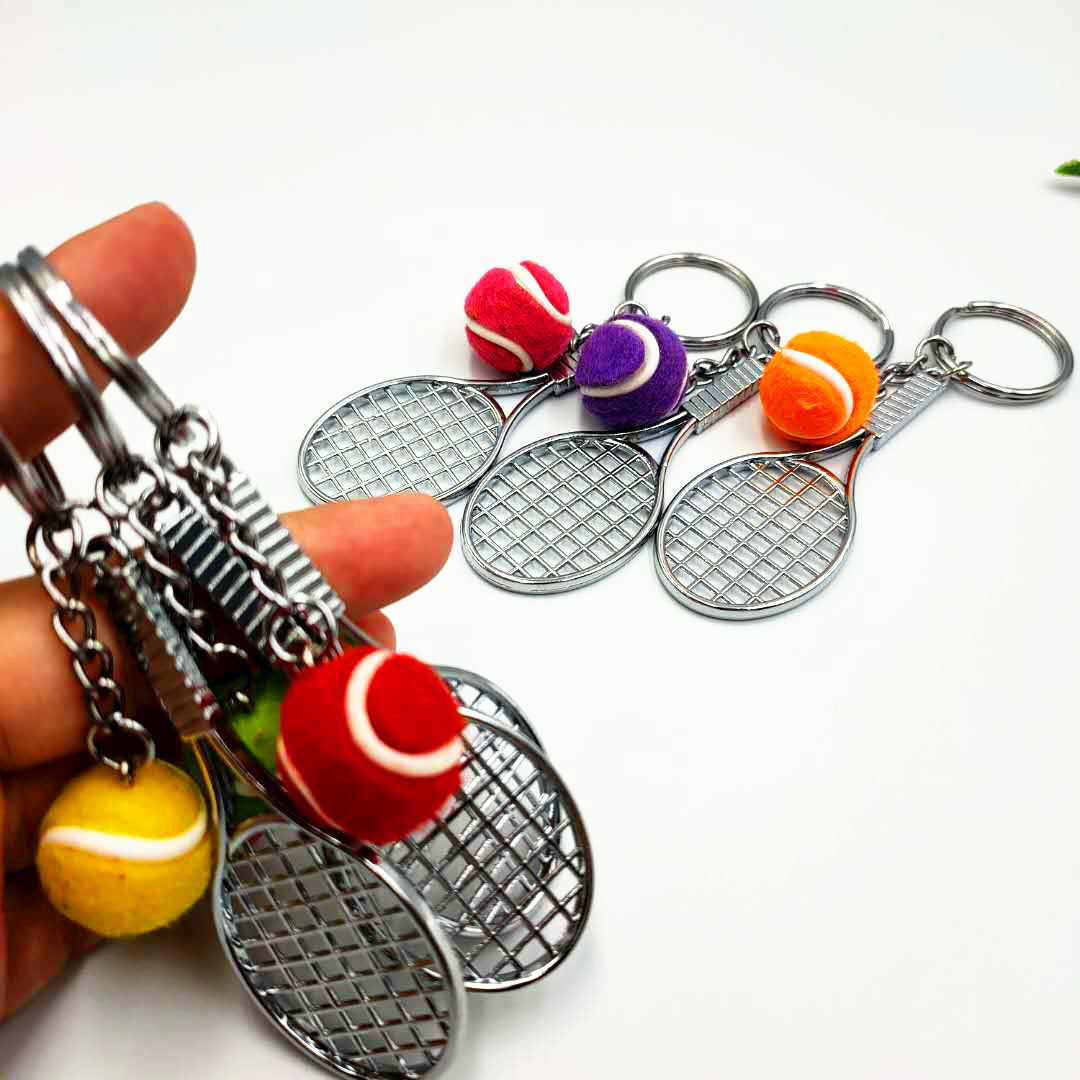 Mini raqueta de tenis de simulación conjunto de dos piezas llavero colgante adornos deportivos ventiladores pequeños regalos transfronterizos