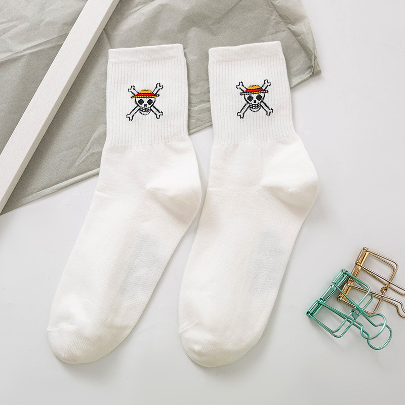 Primavera y verano nuevos calcetines de algodón para mujer Dibujos animados Luffy Qiao Ba calcetines a media pierna calcetines de algodón a rayas Calcetines de estilo japonés moda
