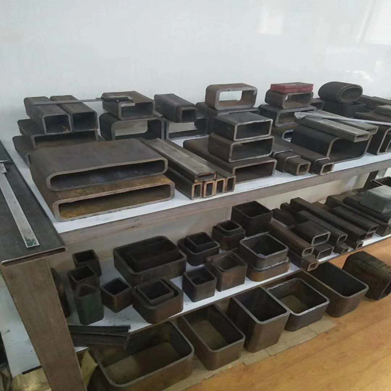 批发幕墙用q355b薄壁镀锌方管 q235冷轧黑退方管 小规格方形铁管