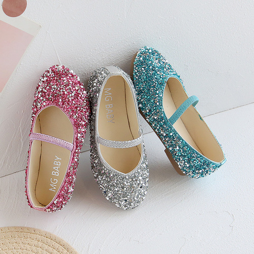 Little girl princess shoes, sequined performance shoes, small pointed toe girls' pumps, small and medium-sized children's leather shoes wholesale