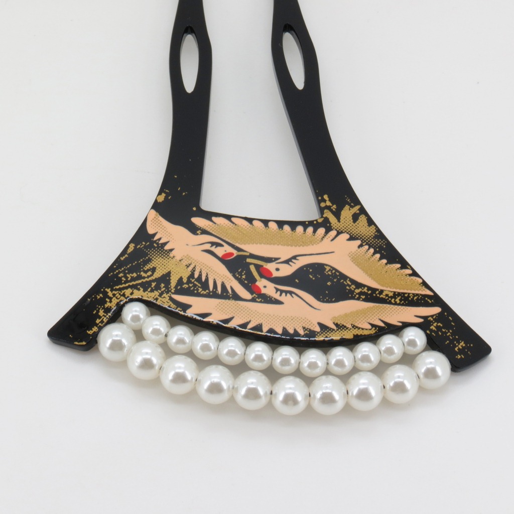 時代のかんざしのu型は真珠の丹頂鶴を挟んでかんざしのアクリルの古風な新婦の頭飾りの直接販売を代行します。