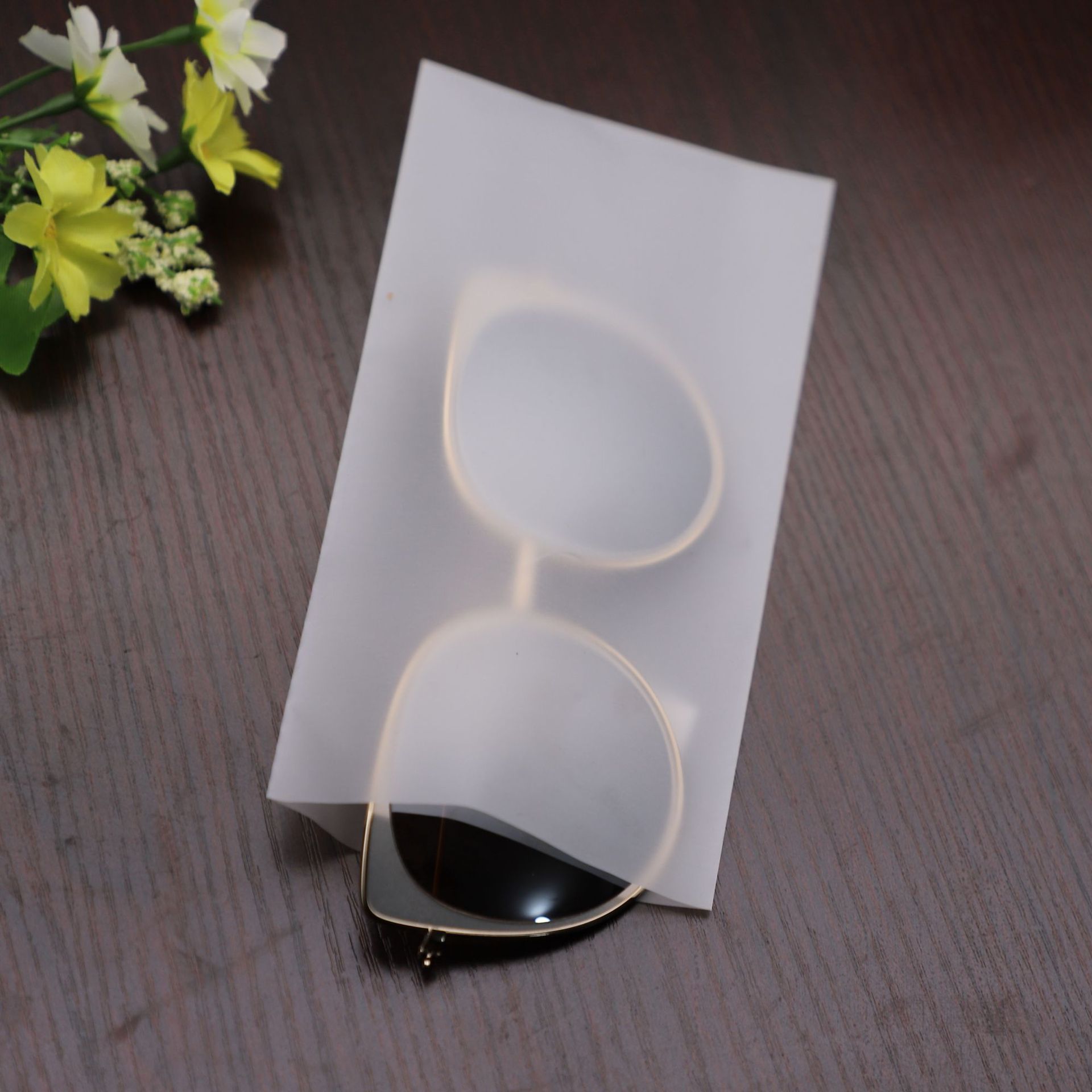 东莞CPE袋厂家批发眼镜磨砂袋自粘印刷LOGO柔软牛奶袋光版雾面袋