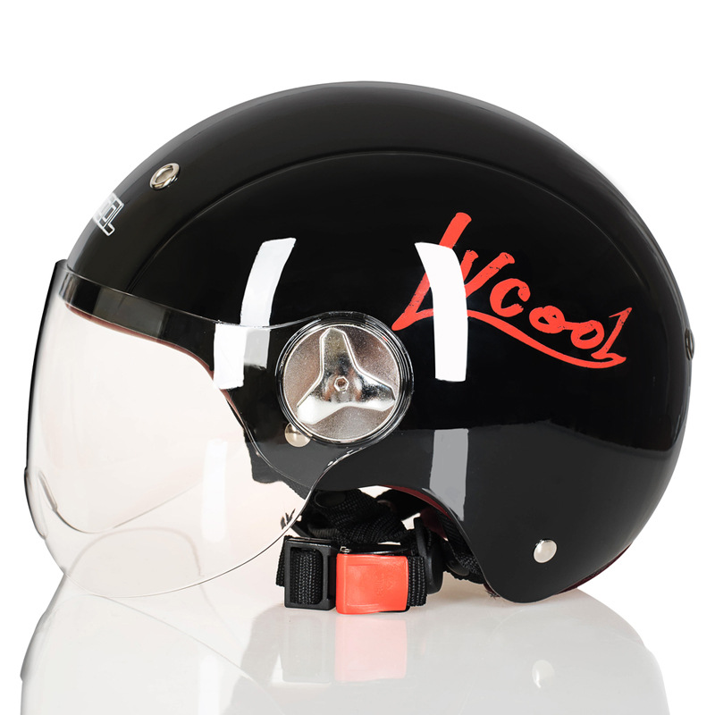 Casco de coche eléctrico mujer fábrica al por mayor verano batería coche casco ligero lindo personalidad medio casco motocicleta