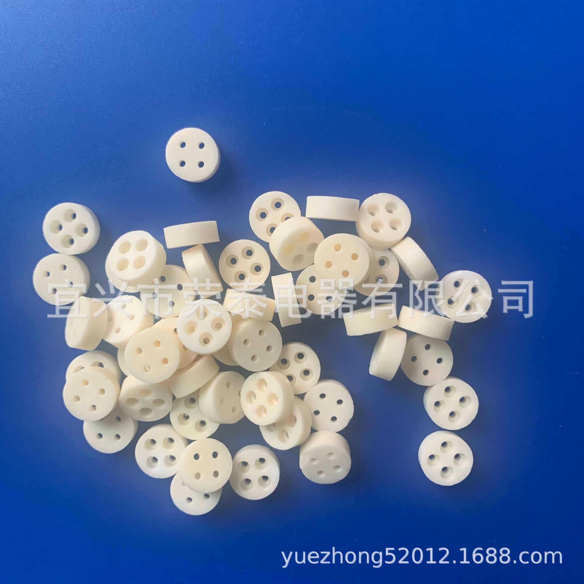 99.5氧化铝陶瓷小圆片