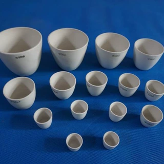 厂家供应   陶瓷坩埚 70ml100ml瓷坩埚