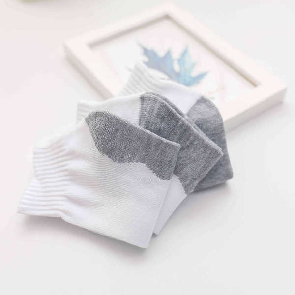 Yin and Yang socks white -bottomed white -faced socks wholesale