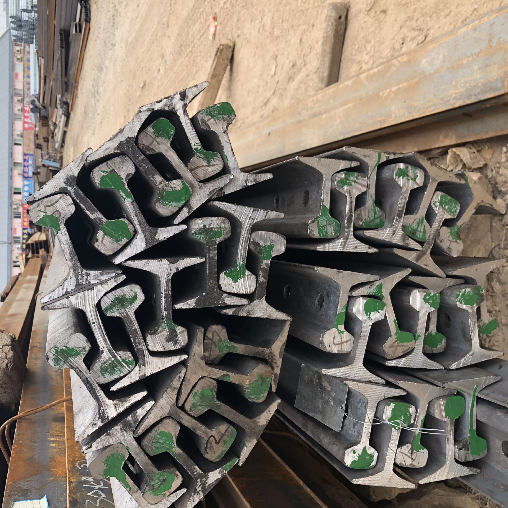 浙江地区厂家钢轨9公斤轨道钢轻路轨重 鱼尾板压板行车轨道