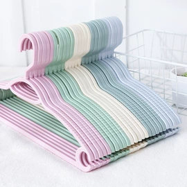 肥皂盒/架;衣钩/挂钩;衣架