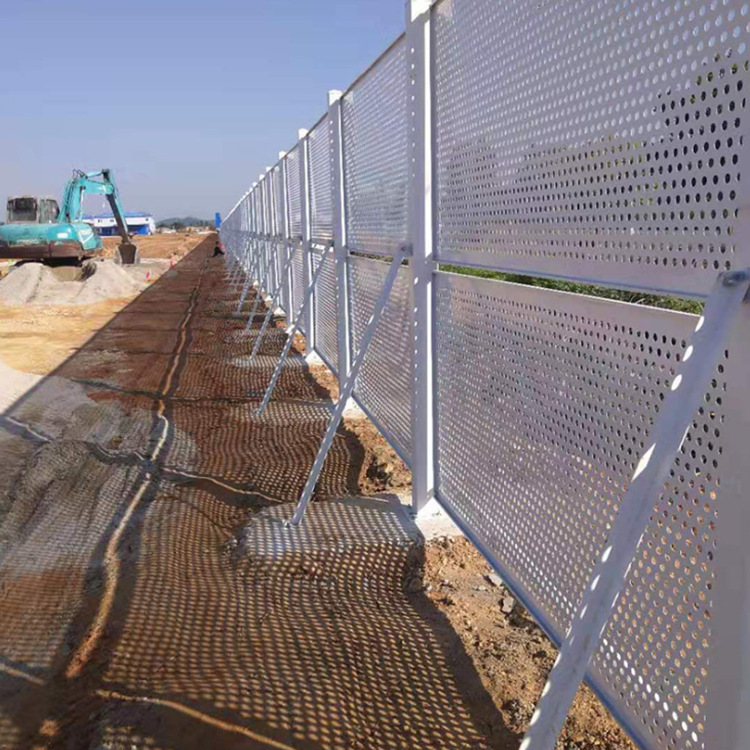 厂家冲孔板围挡白色市政施工围蔽彩钢板批发蓝色铁皮围挡佛山现货