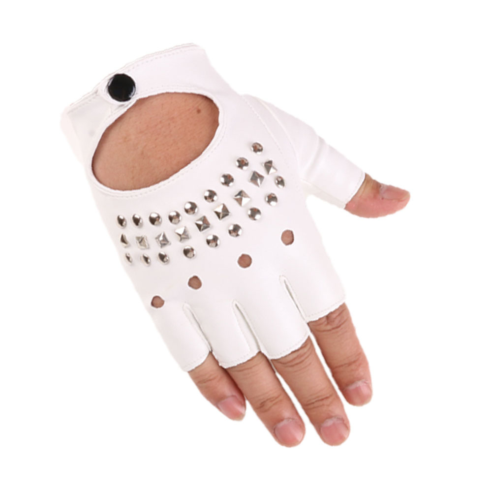 Hip hop medio dedo guantes club nocturno para hombres guantes de remache de baile de polo rendimiento baile de primavera y verano rendimiento de baile guantes de cuero