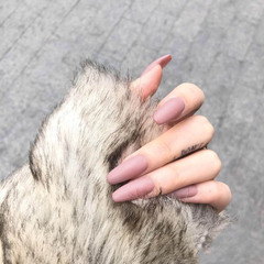 Instagram-famous fake nail set: detachable, trendy European/American-style matte finish—perfect for a chic, personalized pink ballet look this fall/winter.