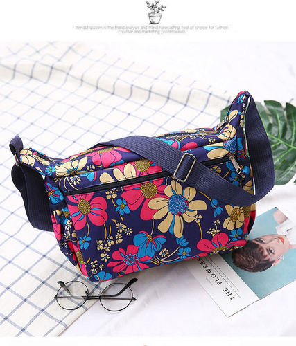 2024 New Oxford Waterproof Shoulder Bag Lightweight Large Capacity Korean Style Casual Middle-aged and Elderly Bag Multi-Compartment Crossbody Bag