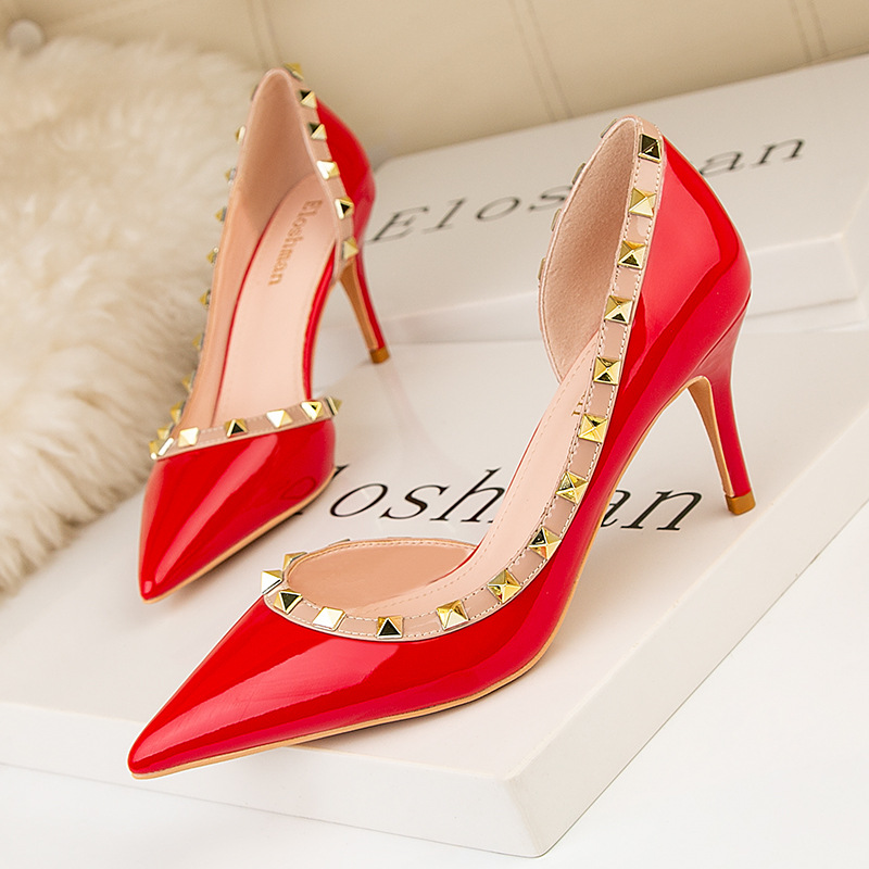 899-43 Korean fashion V home rivet stiletto heels slim shallow pointed sexy side hollow women's shoes