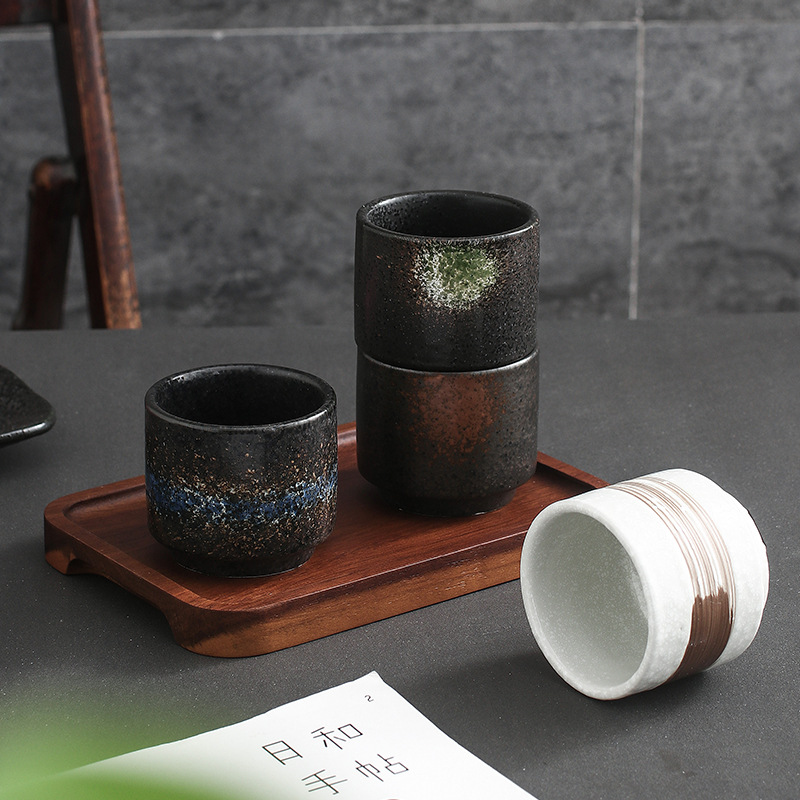 Taza pequeña de cerámica de estilo japonés taza de agua pequeña taza de té de la mañana restaurante Hotel Mesa taza Casa de Té taza de té