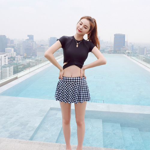 Women's swimsuit covers belly and looks slim 2020 fairy style swimsuit Korean ins internet celebrity one-piece split skirt swimming style