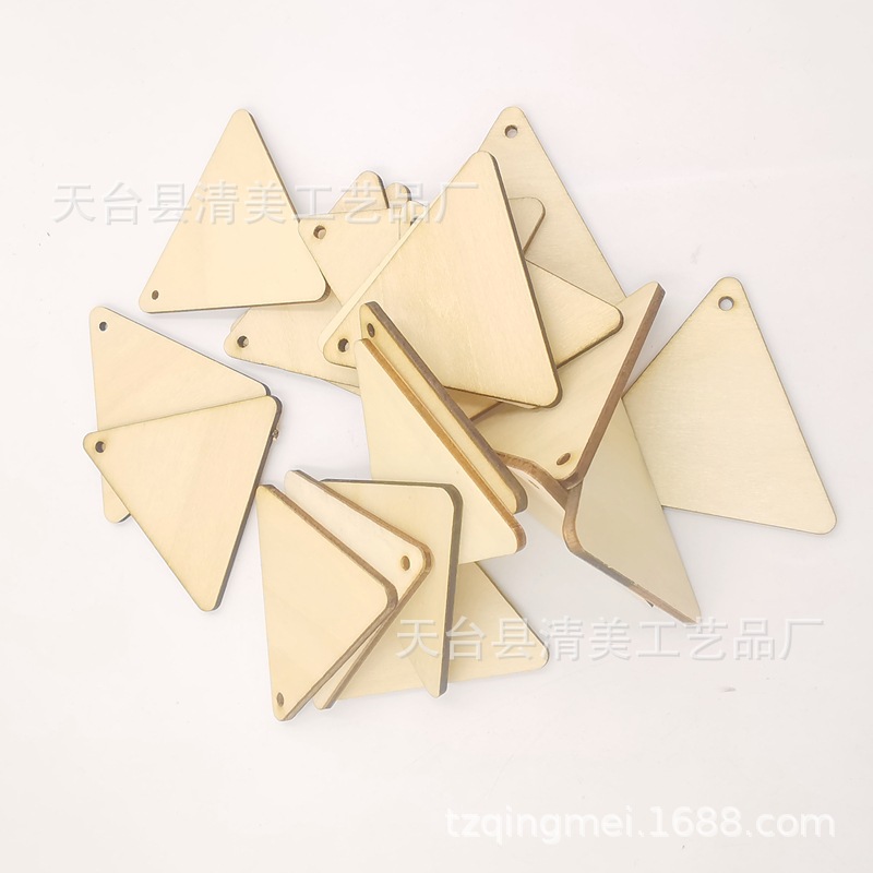 10-60mm basswood placa con agujero madera triángulo madera pieza decoración con agujero triángulo madera pieza artesanía colgante
