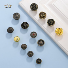 Elegant European-style antique wardrobe, bronze handle, single hole minimalist drawer cabinet door handle, rural cabinet door knob