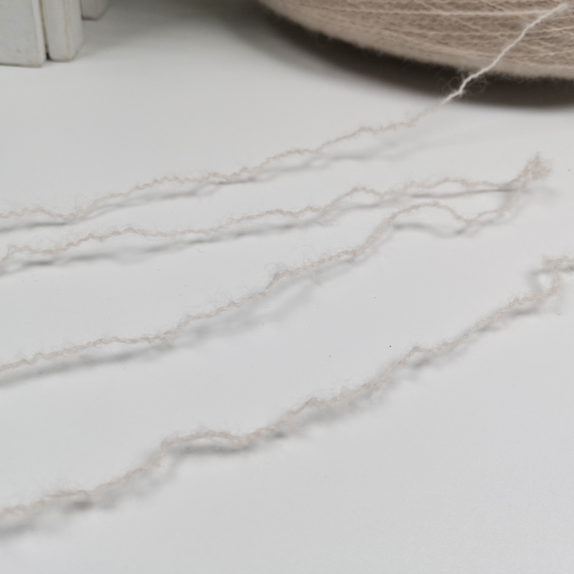 色纺马海毛磨毛纱 针织服装面料纱 花式特种纱线