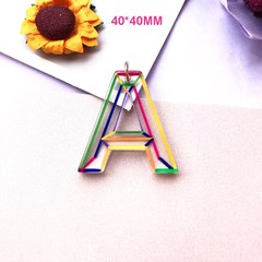 原創款條紋亞克力26個字母時尚鑰匙扣耳環吊墜包包掛件裝飾DIY