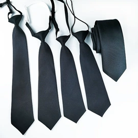 领带;领结/领花;口袋巾