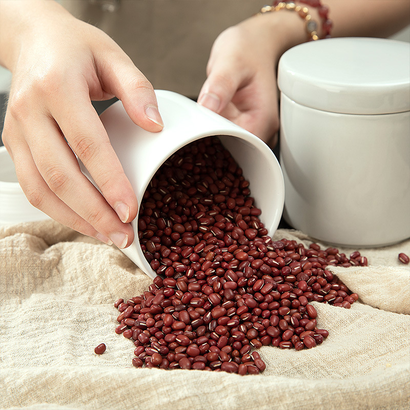 Nordic Creative Ceramic Sealed Jar Snack Storage Jar Wooden Cover Ceramic Cover Kitchen Cereals Tea Storage Jar Wholesale