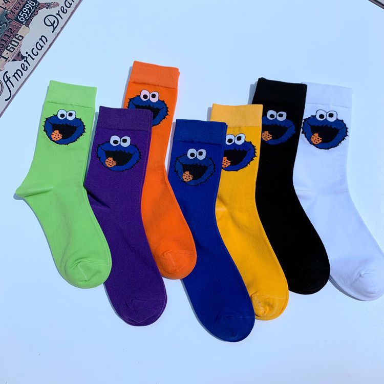 Trendy ins European and American cute hip hop Street skateboard College Wind long socks men and women European and American cotton socks wholesale