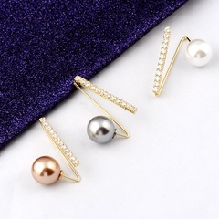 Personalized design simple pearl zirconium backless pants anti-bustle collar brooch, sweater overcoat buckle wholesale