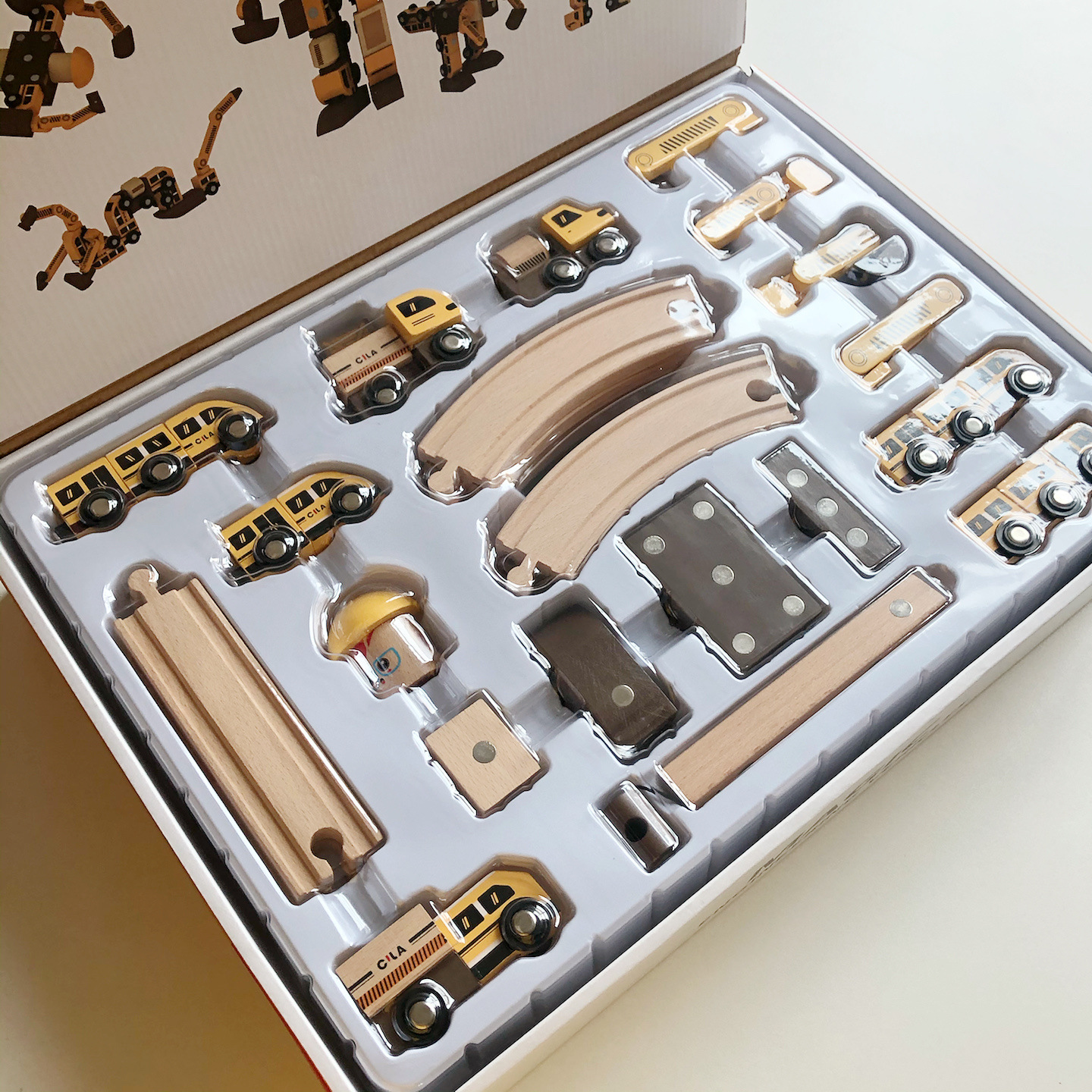 Juego de tren de ingeniería de bricolaje magnético combinación variedad de bloques de construcción creativos ensamblados rieles de madera procesamiento de juguetes personalización