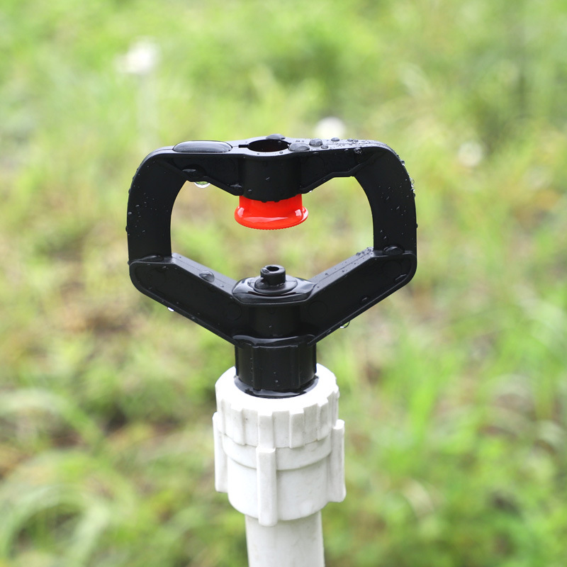 360 grados invernadero agrícola hortalizas riego césped rodada boquilla de pulverización de niebla de agua rotatoria boquilla de pulverización sin impuestos