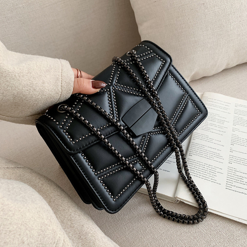 black shoulder bag