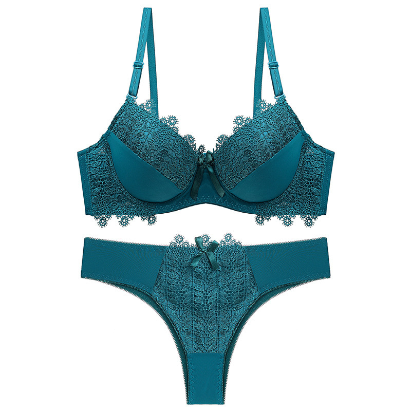 Factory direct European and American style solid color sexy bra suit foreign trade lace B C cup thin cup underwear suit cross-border