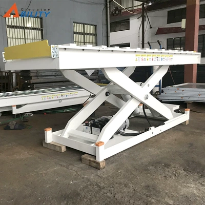 Factory Direct Supply of Countertop Roller Lift Platform, Roller Hydraulic Mobile Lift Cargo Elevator, Aerial Work Vehicle (Avtomobil fırlanan platformaları)