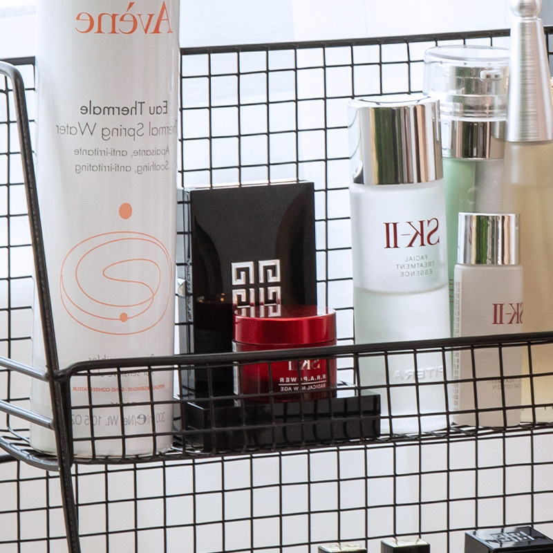 Directo de fábrica de cosméticos de escritorio de la joyería rack de almacenamiento de hierro de acero inoxidable de la Cocina Baño rack de almacenamiento