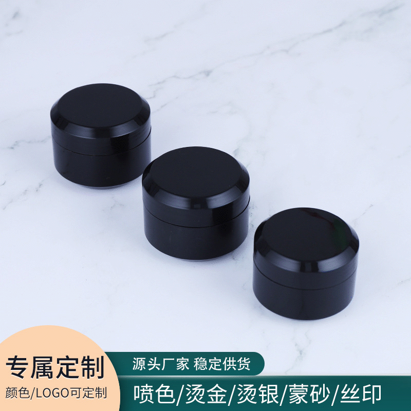 Multifunctional eye shadow