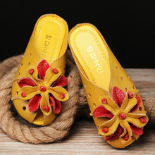 夏季头层欧美女士凉拖鞋花朵女鞋民族风防滑舒适软底平底中年凉拖