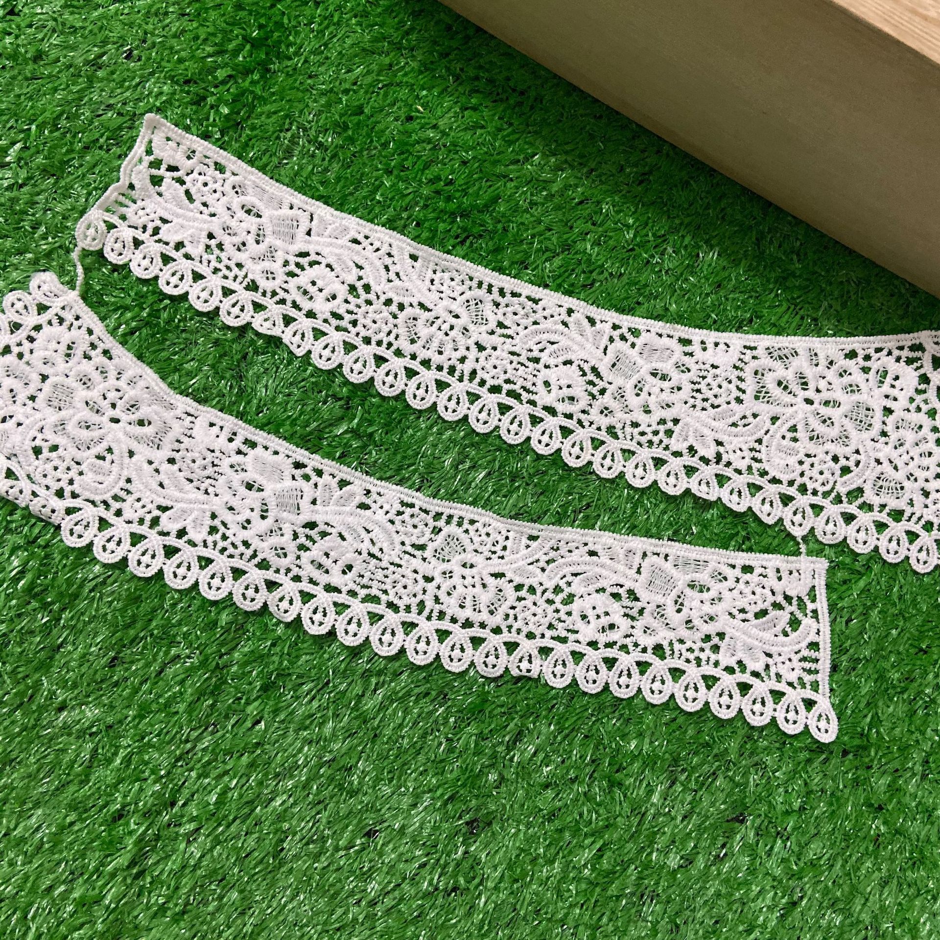 厂家直供现货新款水溶花边对花牛奶丝欧美时装衣领连衣裙配饰辅料