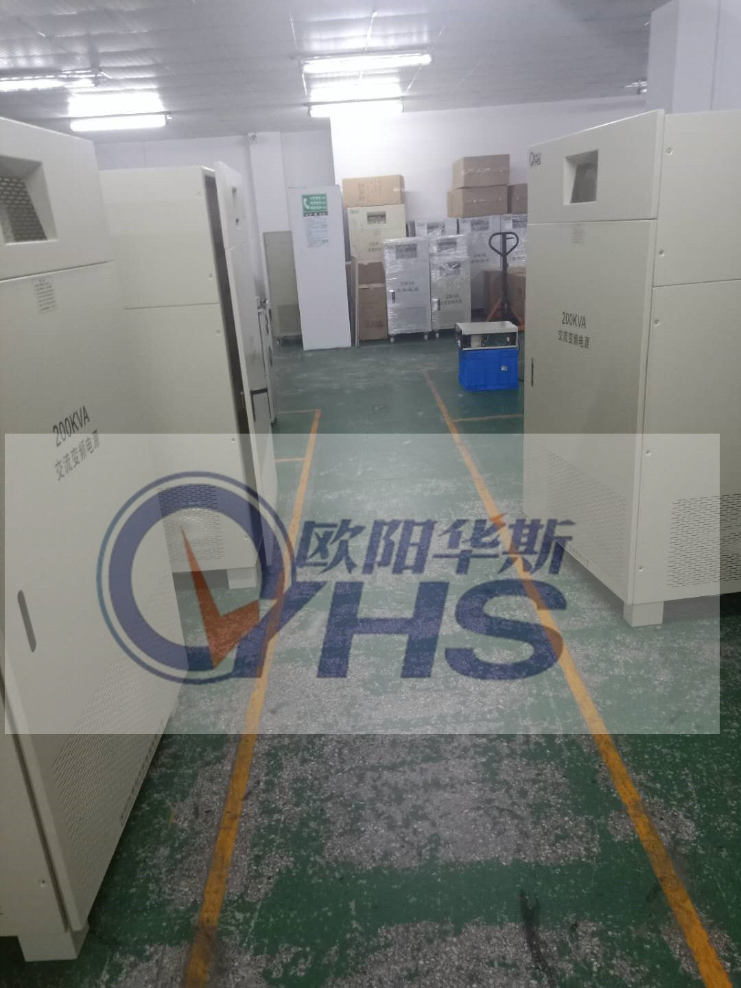 ����200KVA��Ƶ��Դ���ű����У�׼���������������380V 50HZ