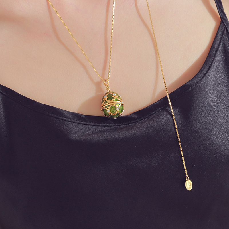 Collana con pendente a forma di uovo pasquale cuore fiocco_voghion.com