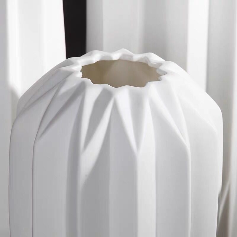 Nórdico creativo origami blanco florero de cerámica decoración moderna minimalista arreglo de flores decoración del hogar al por mayor