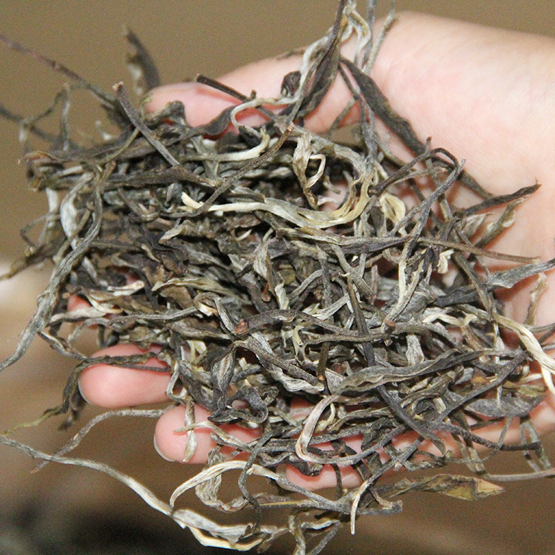 Bulk 2023 Early Spring Tea from the Ancient Six Mountains - Youle Ancient Tree Tea from Binnuo Mountain - Early Spring Tender Buds Sun-dried 500g