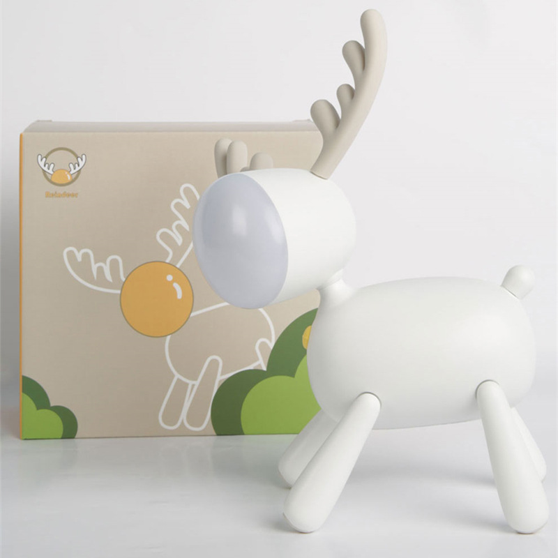 USB carga dormir silicona LED alces Luz de dibujos animados ciervos noche luz niños estudiante escritorio lectura lámpara de mesa