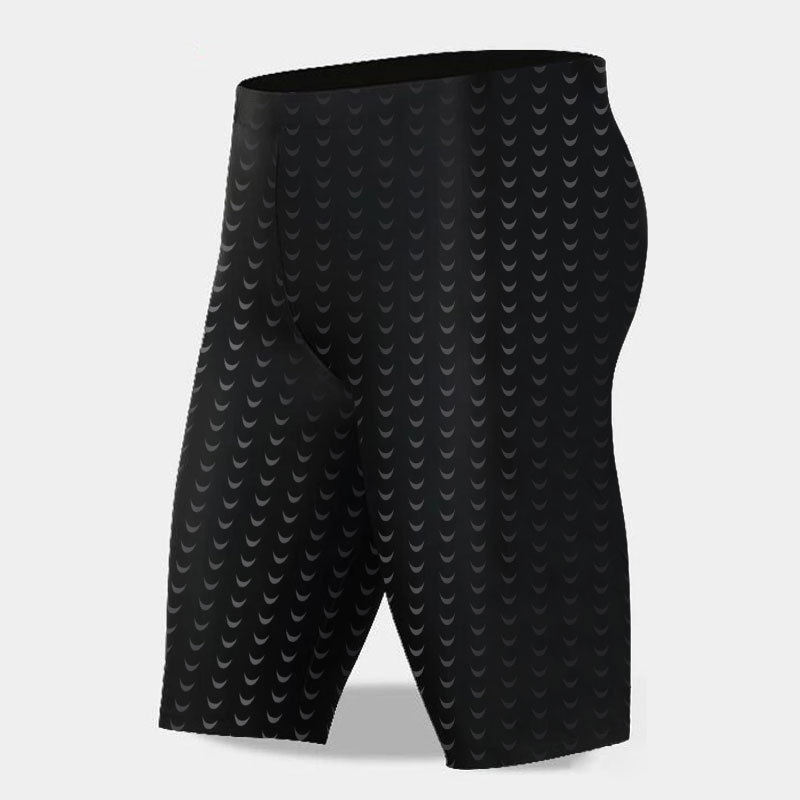 Nuevos hombres anti-vergüenza de impresión oscura de cinco puntos traje de baño de primavera caliente más tamaño impermeable de secado rápido de imitación de piel de tiburón bañador hombres