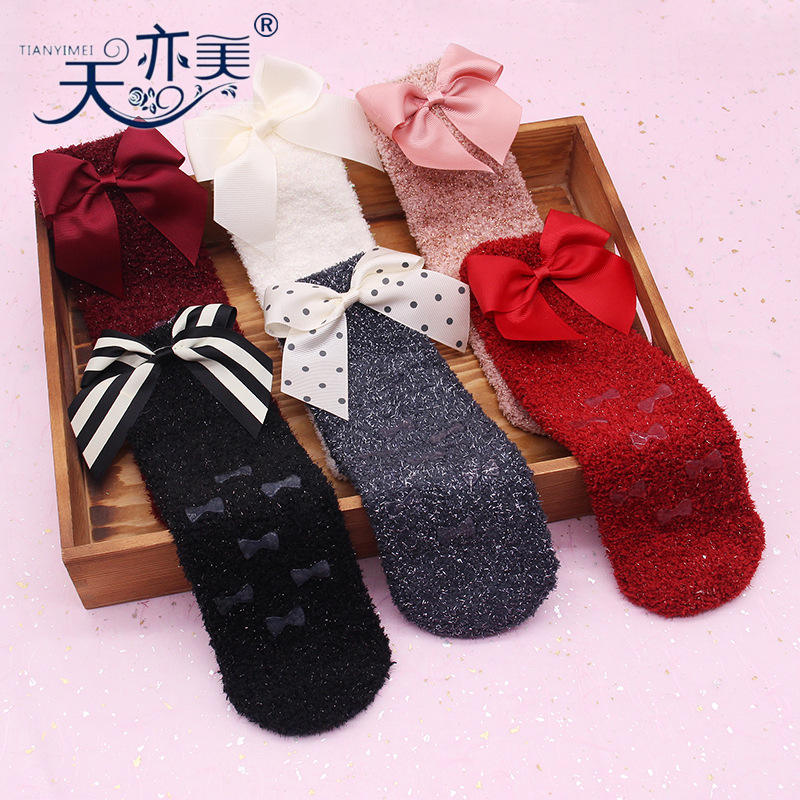 Otoño e invierno calcetines embalaje decorativo arco 4cm hilo rojo cinturón hecho a mano arco accesorios pequeña flor