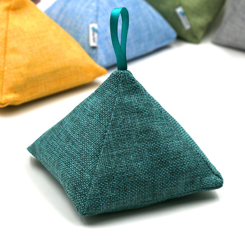 Ribbon can hang triangular bamboo charcoal bag to absorb formaldehyde and deodorize, household car use activated carbon bag for air freshening, wholesale customizable