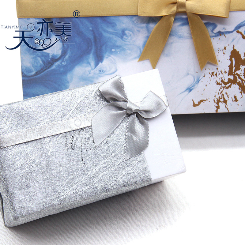 Tianyi cinta de belleza al por mayor 5 puntos cinta arco caja de regalo embalaje Lazo de cinta gris