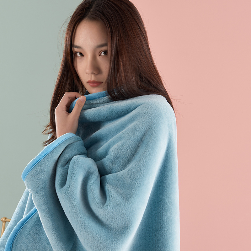 Blanket flannel blanket lambswool double-layer lazy blanket student nap blanket leg protection knee blanket small blanket shawl blanket
